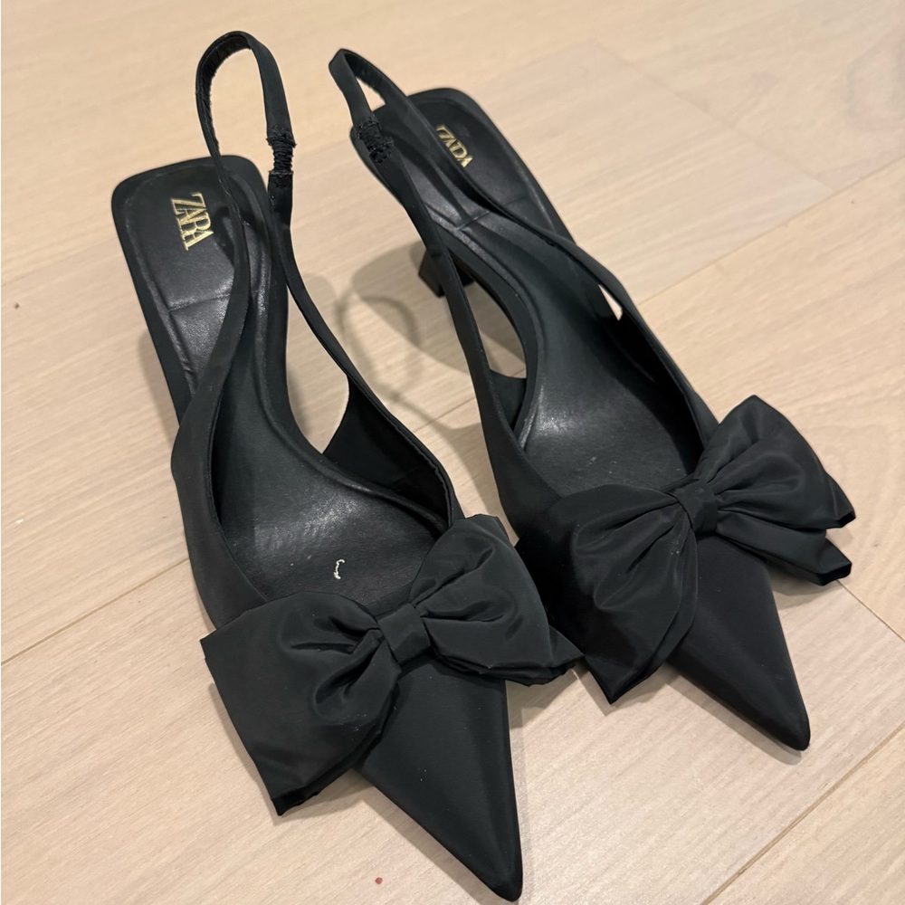Zara Black Pointed Slingback Heels with Bow